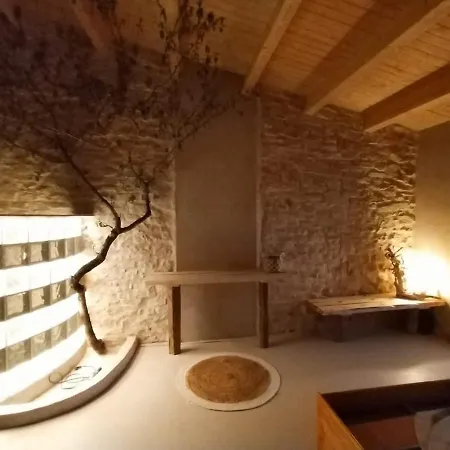 Charming Surrounded By Nature Sarratella